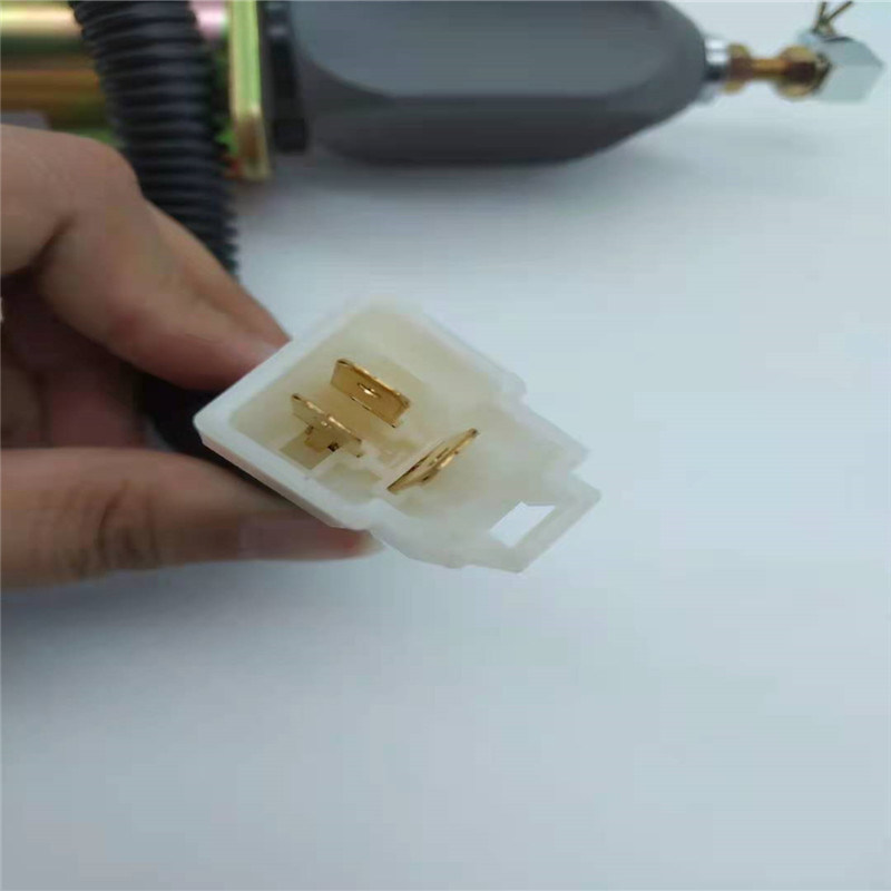 De Klep1751es-12a3uc12b1s Pasvorm van de eindesolenoïde voor de Witte Stop van YANMAR sa-4673-s 60-5 12V