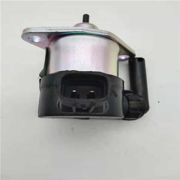 1C010-60015 korte de Solenoïdeklep van het Naaldeinde Geschikt voor Kubota-Maaimachine/Graafwerktuig Parts